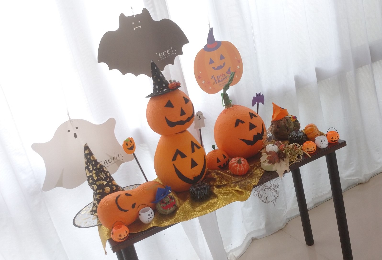 季節の飾りでお出迎え ～ハロウィン🎃バージョン～ | 百寿荘